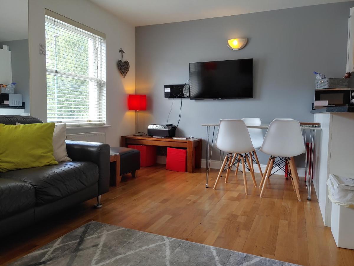The Bath House Apartments - Free 1St Breakfast - Free Parking Eksteriør billede