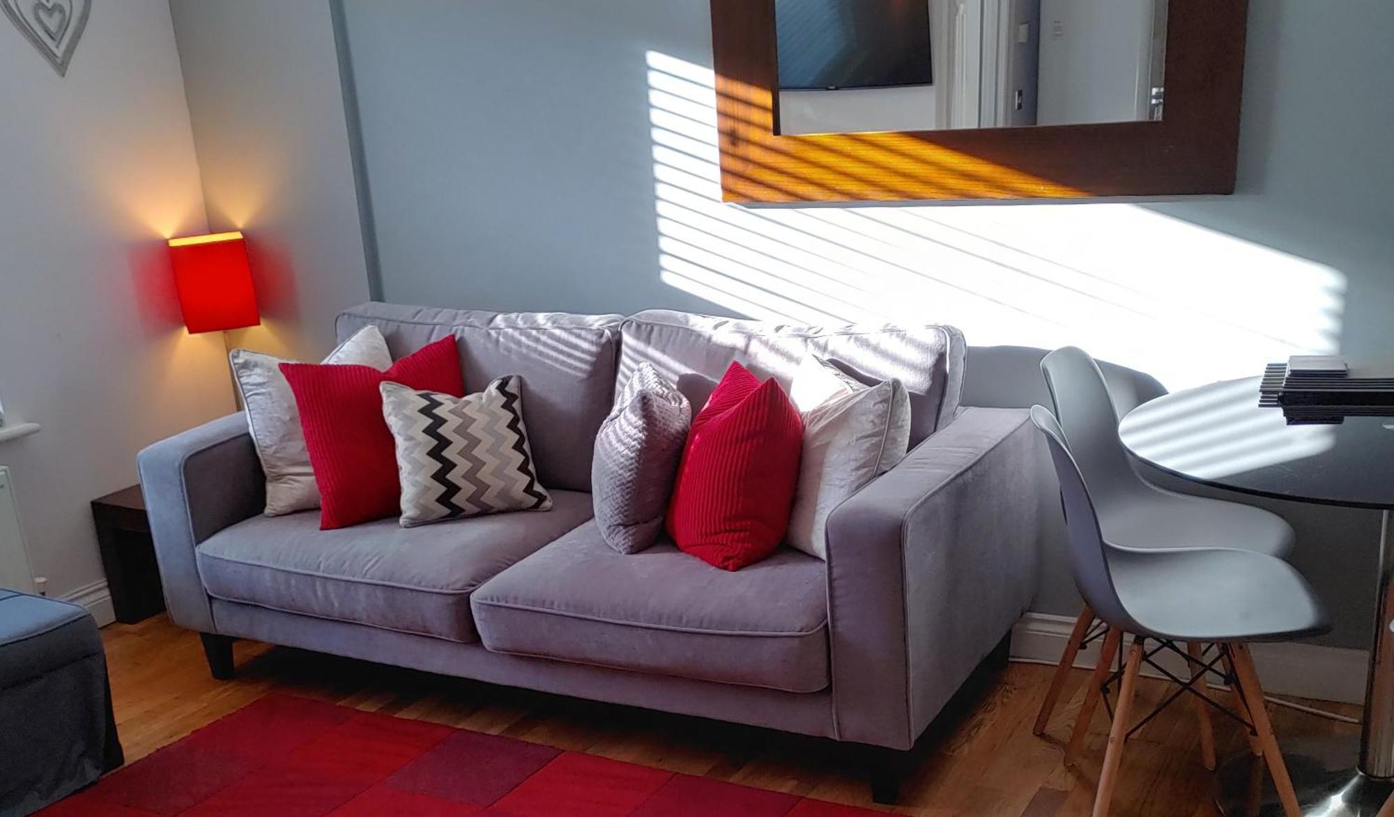 The Bath House Apartments - Free 1St Breakfast - Free Parking Eksteriør billede