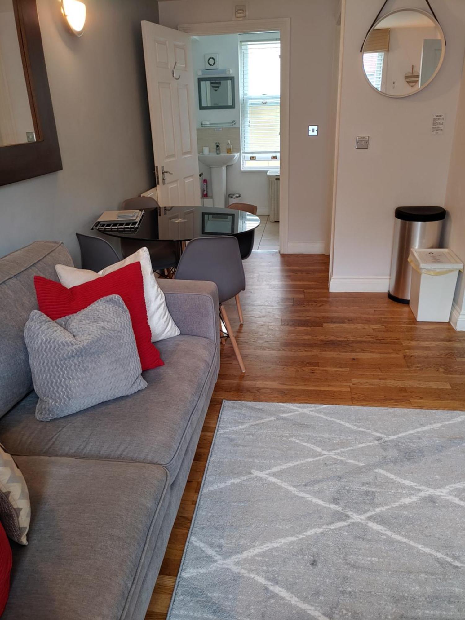 The Bath House Apartments - Free 1St Breakfast - Free Parking Eksteriør billede