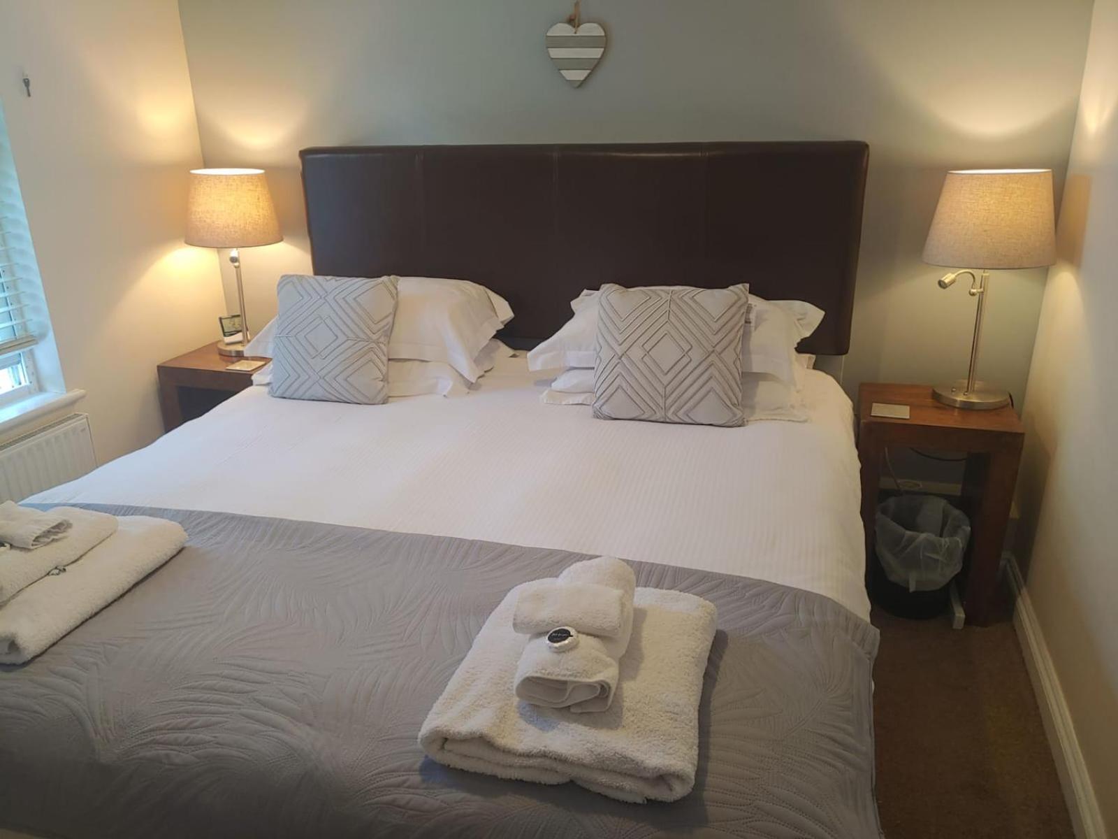 The Bath House Apartments - Free 1St Breakfast - Free Parking Værelse billede